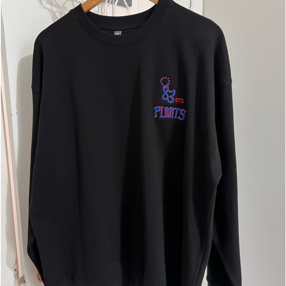 Good Plants “83ers” Crewneck. Black.